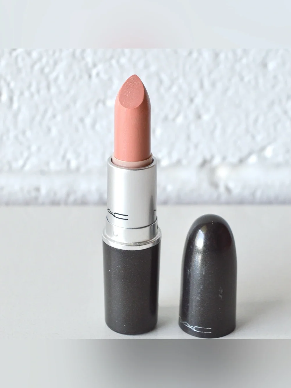 MAC Cosmetics Lipstick *HUE* Discontinued Rare Perfect Pink Nude Like New